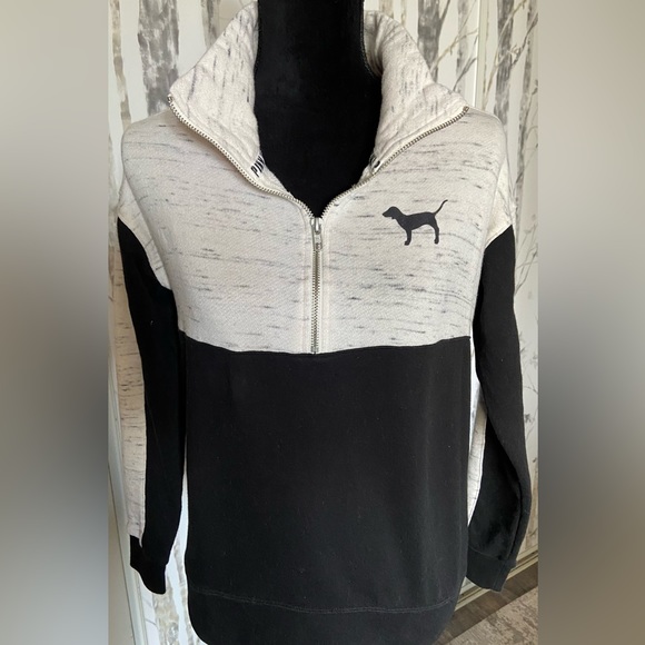 PINK by Victorias Secret sweatshirt 🌸 - Picture 3 of 6